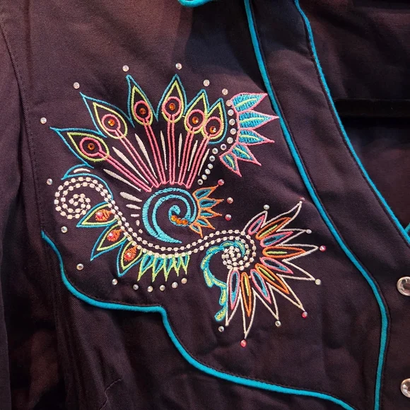 Wrangler Black Embroidered Western Shirt - Picture 8 of 10